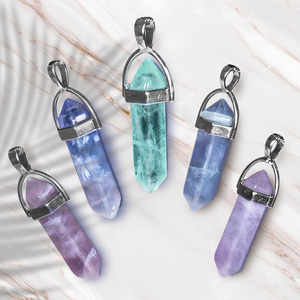 Pendant with fluorite