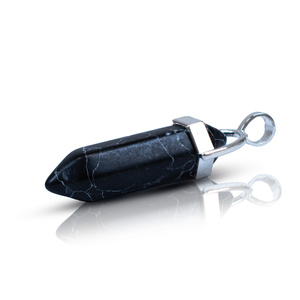 Ciondolo con turchese nero