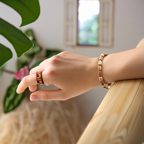 Pulsera con Palo Santo